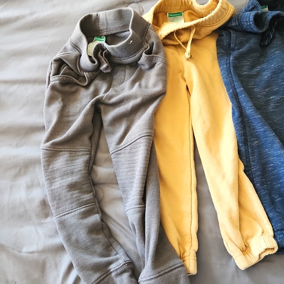 Garanimals 4T jogger pants x3 pairs - Picture 2 of 4